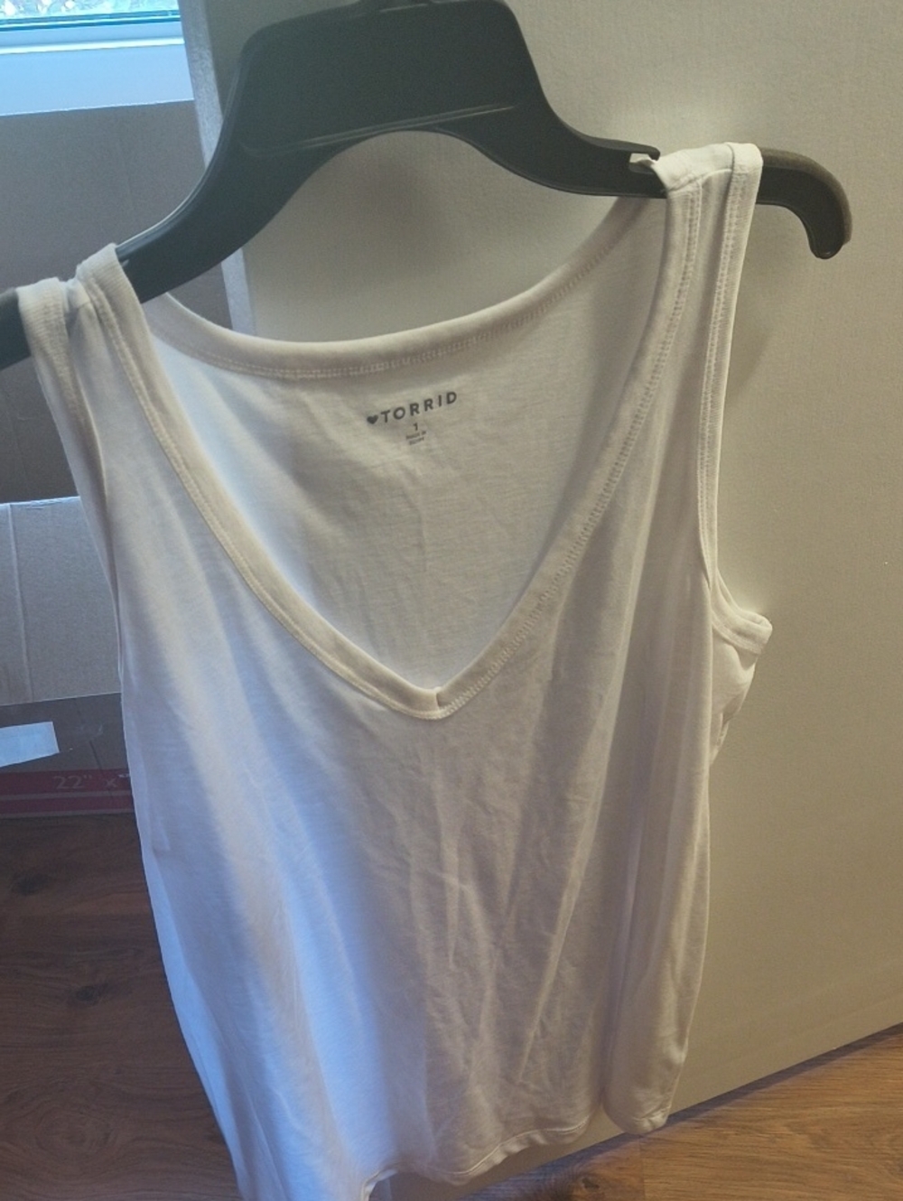 torrid White V-Neck Tank Chemise